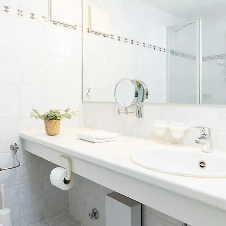 Strandhotel Nr 19 Apartment Laboe